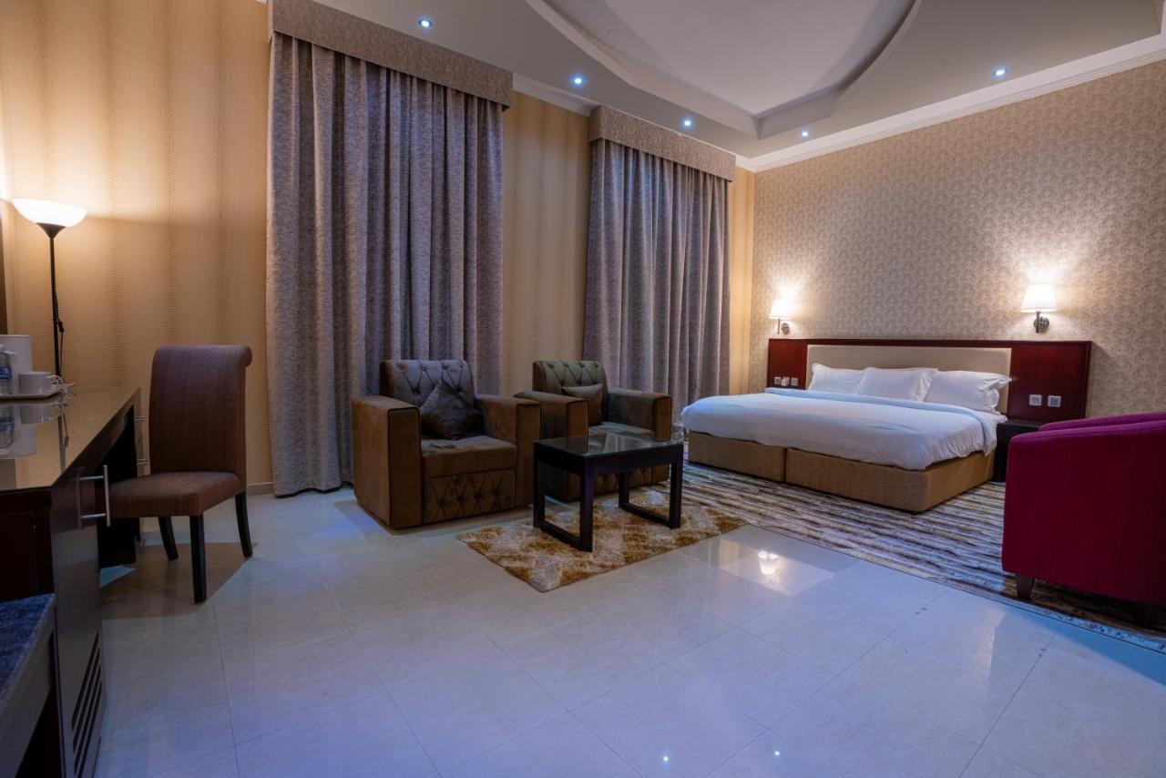 Vista City Hotel Dubai Exterior photo