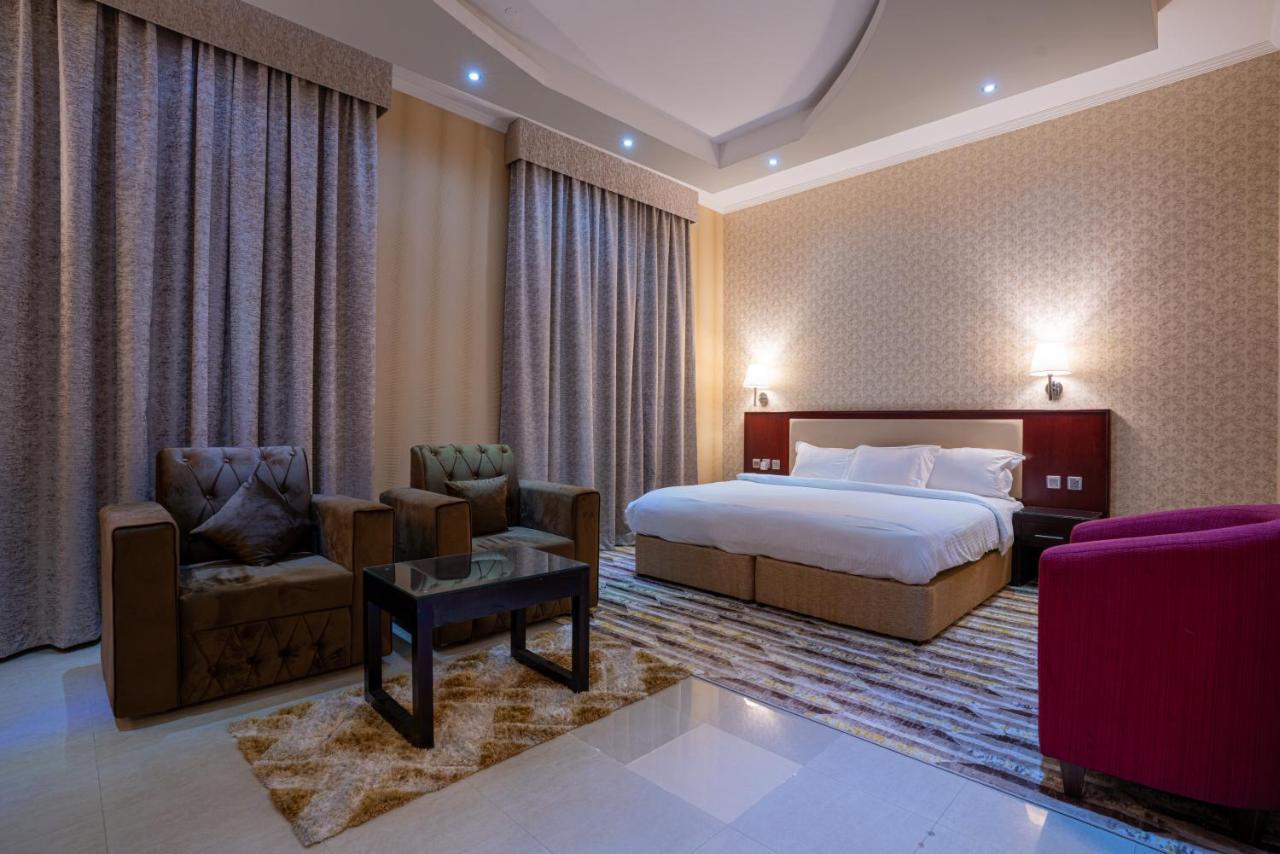 Vista City Hotel Dubai Exterior photo